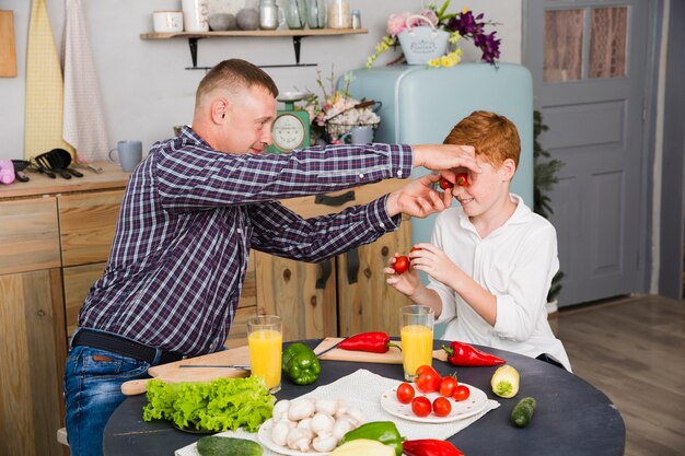 Пошаговые рецепты мясных стейков и жаркого
