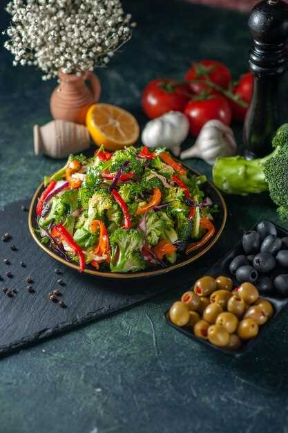 Легкое блюдо из болгарского перца, помидоров и кукурузы