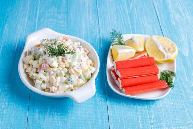 Лёгкий салат с йогуртовой заправкой и зеленью
